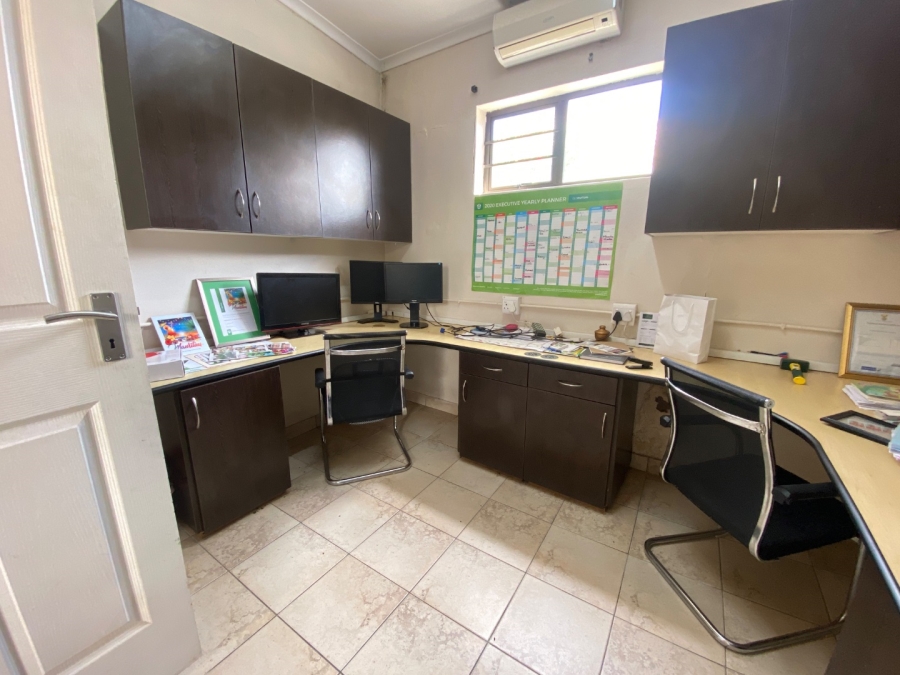 To Let 3 Bedroom Property for Rent in Chiselhurst Eastern Cape